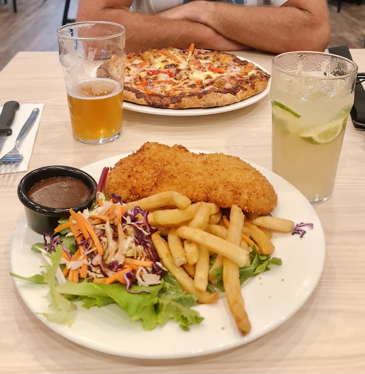 Blacks Beach Tavern Photos 2